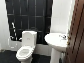 Luminary Lodge - Bathroom