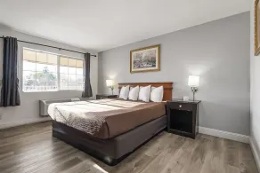 Grace Light Inn - Habitación