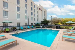 Hampton Inn & Suites Austin-Airport - Pool