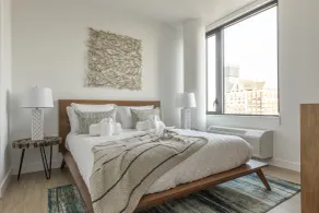 Deedee's Sky Rise Apartments - Newport 2 - Room