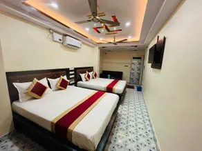 SS Hotel - Room