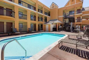 Quality Inn & Suites Westminster Seal Beach - Piscine
