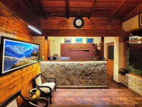 Yak and Yeti Inn - Reception