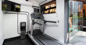 Hotel MX aeropuerto CDMX, Trademark Collection by Wyndham - Gym