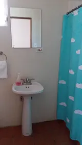 Casa de Tortuga Guesthouse - Bathroom