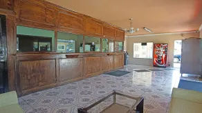 Los Angeles Inn & Suites - LAX - Lobby
