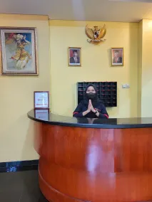 RedDoorz Plus near Dunia Fantasi Ancol - Reception