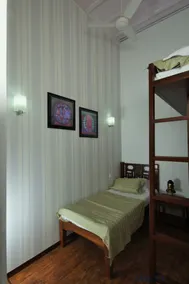 Carlton Hotel - Room