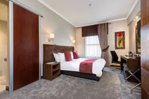 Protea Hotel by Marriott Pretoria Hatfield - Room