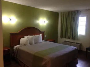 Red Carpet Inn - New Brunswick - Chambre
