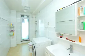 Blessed Family Seaview Apartment 1601 - Salle de bain