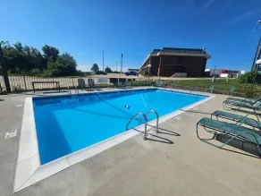 Days Inn by Wyndham Rolla - Piscine