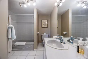 Complexe Le 60 - Salle de bain