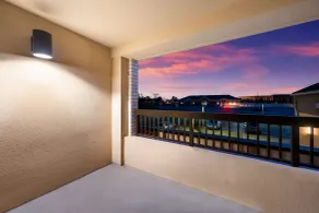 Sonesta Select Detroit Novi - Vue de la chambre