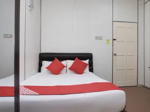 OYO 90180 Gemilang Hotel Kerteh - Chambre