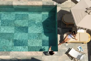 FOS Luxury Suites - Pool