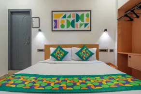Treebo The Trio Near LB Nagar Metro Champapet - Chambre