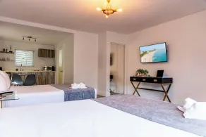 Beachside All Suites Hotel - Chambre