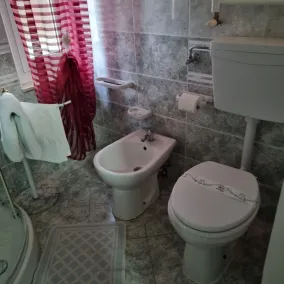 Room e Breakfast Diana e Ninni Salsomaggiore Terme - Bathroom