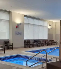 Courtyard by Marriott Nanaimo - Piscine