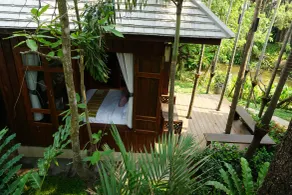 Baansuwanburi - บ้านสุวรรณบุรี - Vue de la chambre