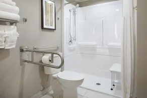 Wingate by Wyndham St. Clairsville/Wheeling - Room