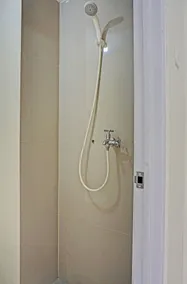 Hotel O Skyland Bogorienze Apartment - Bathroom