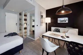 LEGERE EXPRESS Bielefeld - Chambre