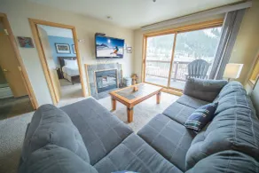 Cinnamon Ridge B304 by SummitCove Lodging in Colorado - Vardagsrum
