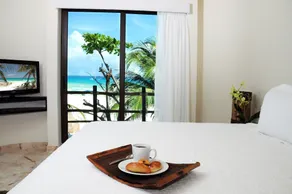 El Taj Oceanfront and Beachside Condo Hotel - Chambre