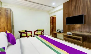 Treebo The Pavilion, Railway Station - Room