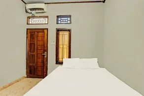 Hotel O Diwi Homestay - Room