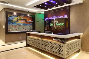 Sri Enstek Hotel KLIA, KLIA 2 & F1 - Reception