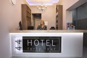 Hotel Forty Four - Réception