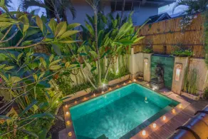 Villa Seriska Seminyak, 5-Star Private Pool Villa, Walk to Dining & Shopping - Utsikt från rummet
