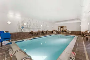 Sleep Inn & Suites Cumberland - Piscine