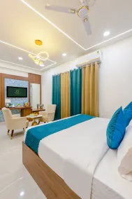 Honeyveils Palace Hotel - Behind Indian Expo Mart - Chambre
