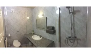 The Highfield Hotel - Baño