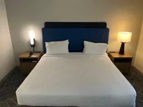 Hampton Inn & Suites Woodstock, VA - Værelse