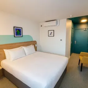Garner Hotel Rotherham East by IHG - Room