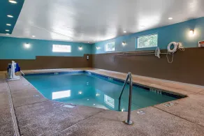 Comfort Inn & Suites Villa Rica - Piscine