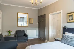 The Henry Guest House - Chambre