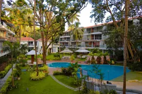 Aarju Luxurious Wave - Pool