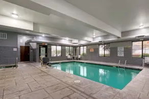 Best Western Plus Lacey Inn & Suites - Piscine