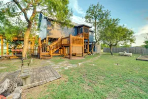 Walk to Pier: Bayside Getaway w/ Screened Balcony - Innvendig