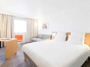 Novotel Manchester West - Room