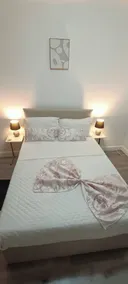 Modern Stylish Retreat 15 Mins to Central London - Camera