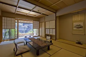 Nishiyama Onsen Keiunkan - Habitación