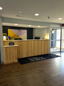 Spark by Hilton Bloomington - Recepción