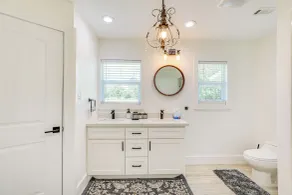 Bright Wallis Cottage w/ Pergola & Grill! - Innenbereich